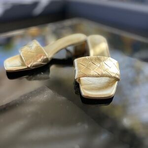 Elegant Gold Women's Slide Sandals